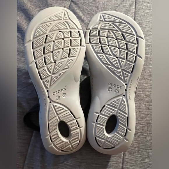Crocs Literide 360 Black Sandals Womens 9 Strappy Comfort Lightweight Rubber - Picture 5 of 8